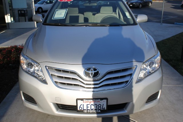 Toyota Camry 2011 photo 2
