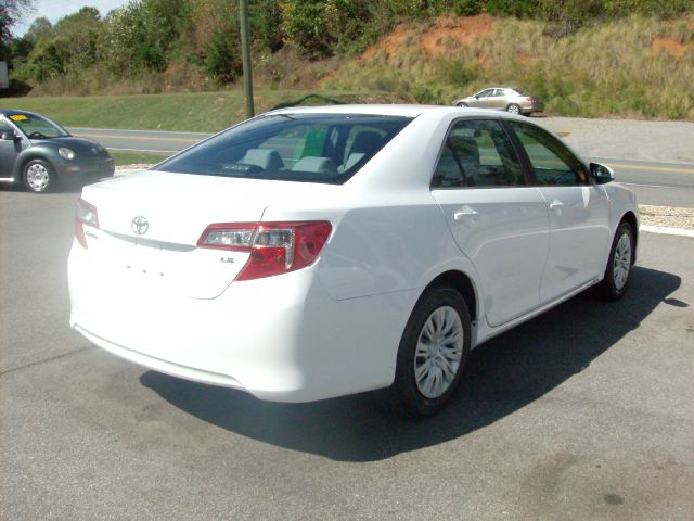 Toyota Camry 2012 photo 2