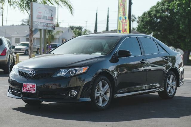 Toyota Camry 2012 photo 1