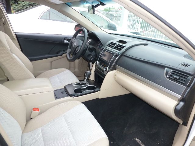 Toyota Camry 2012 photo 17