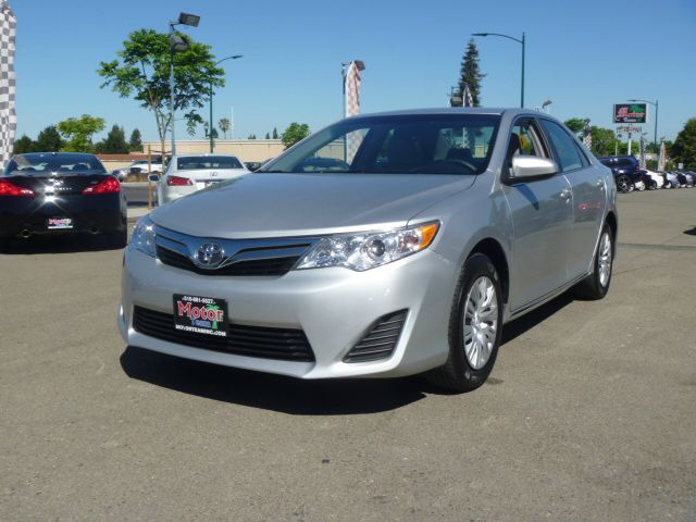 Toyota Camry 2012 photo 1