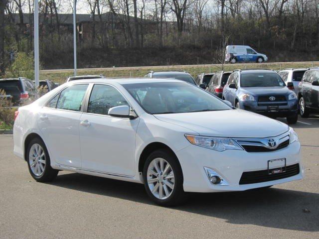 Toyota Camry SEL Sport Utility 4D Sedan