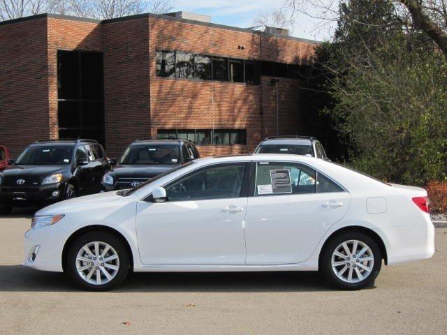 Toyota Camry 2012 photo 2