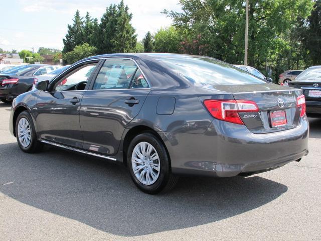 Toyota Camry 2012 photo 2