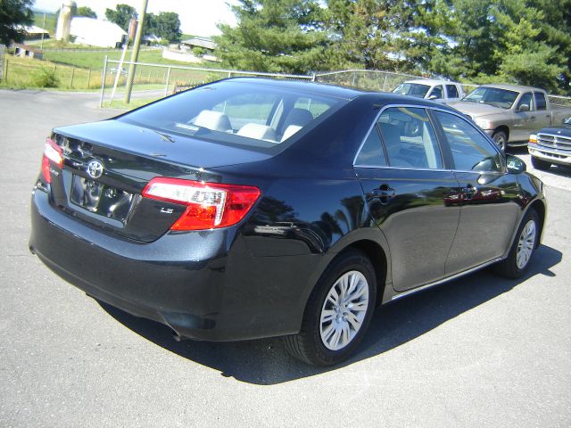 Toyota Camry 2012 photo 2