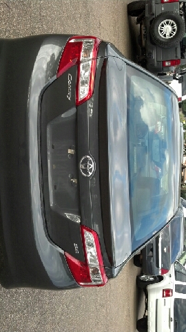 Toyota Camry SE Sedan