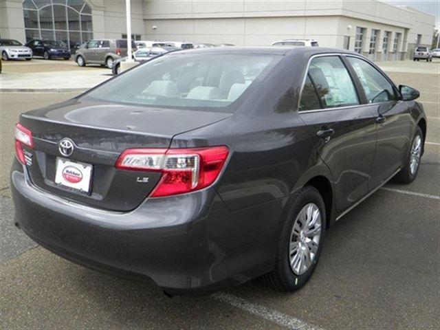Toyota Camry 2012 photo 2