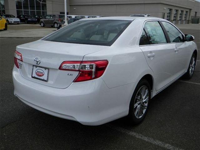 Toyota Camry 2012 photo 2