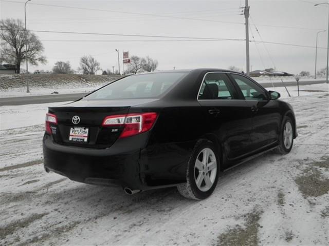 Toyota Camry SE Unspecified