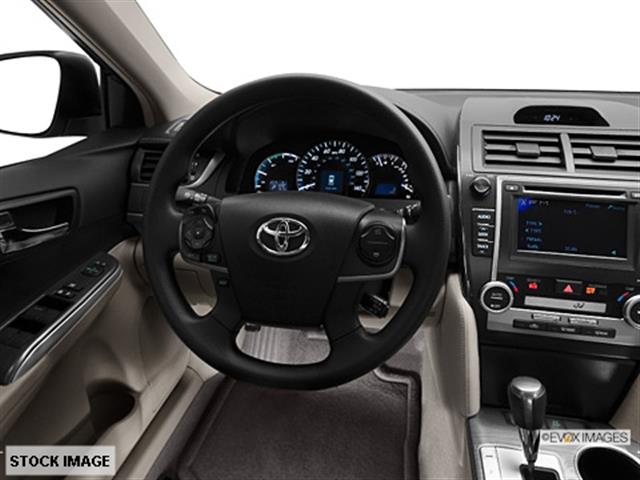 Toyota Camry 2013 photo 2