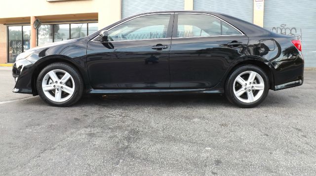 Toyota Camry 2013 photo 1