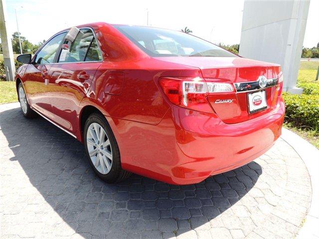 Toyota Camry XLT Extended Cab Pickup 4WD Sedan