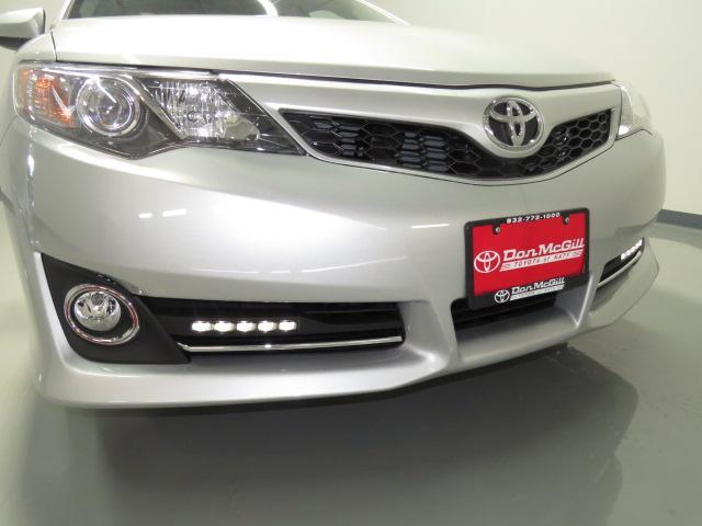 Toyota Camry 2013 photo 2
