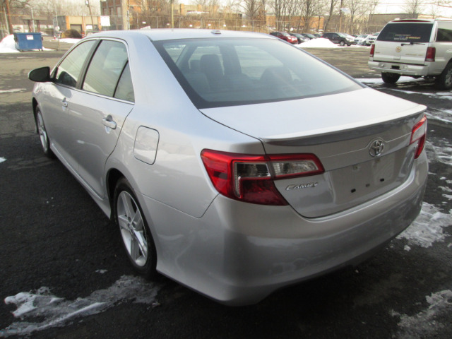 Toyota Camry 2013 photo 3