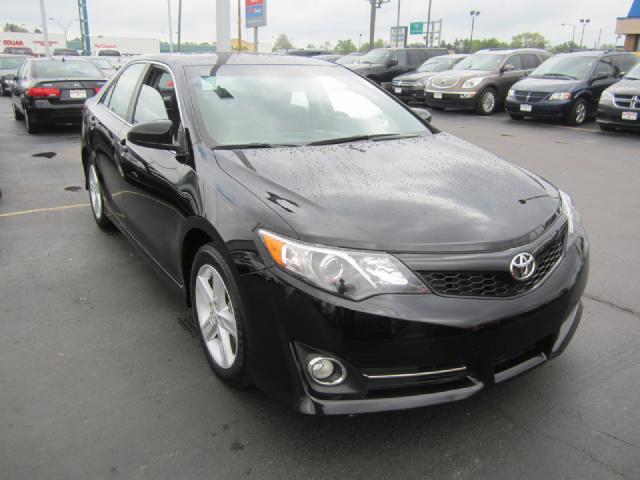 Toyota Camry 2013 photo 1