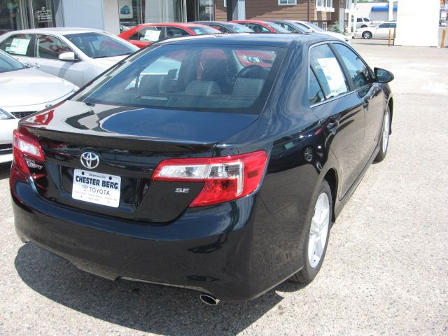 Toyota Camry 2013 photo 1