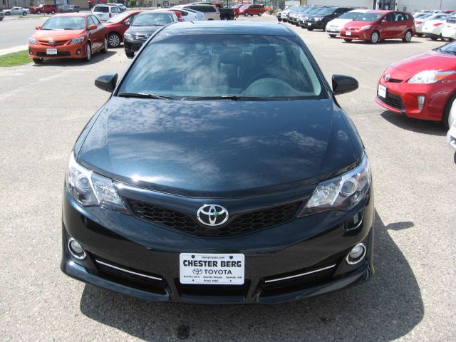 Toyota Camry 2013 photo 3
