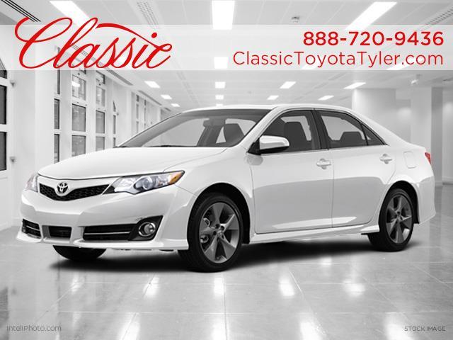 Toyota Camry SE Sedan