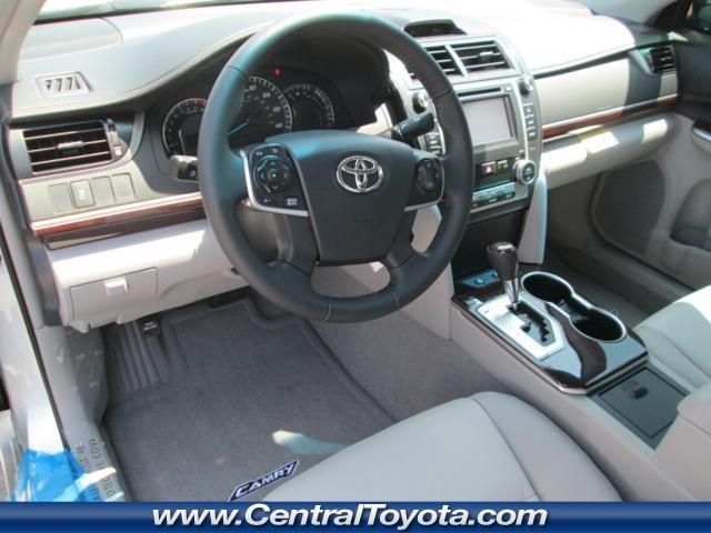 Toyota Camry 2013 photo 0