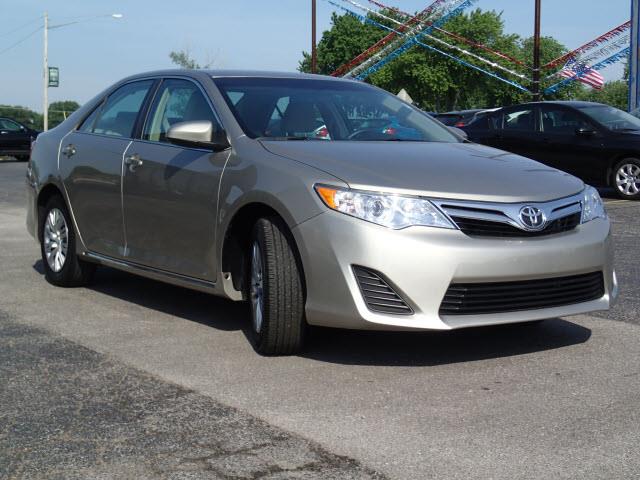 Toyota Camry 2013 photo 2