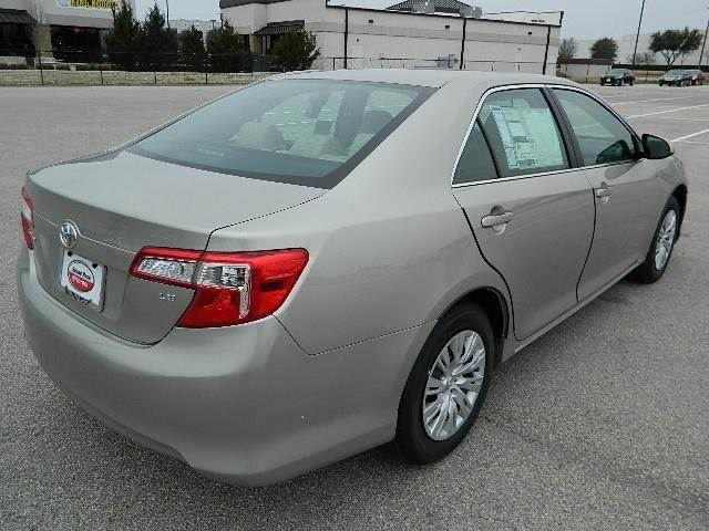 Toyota Camry 2014 photo 3