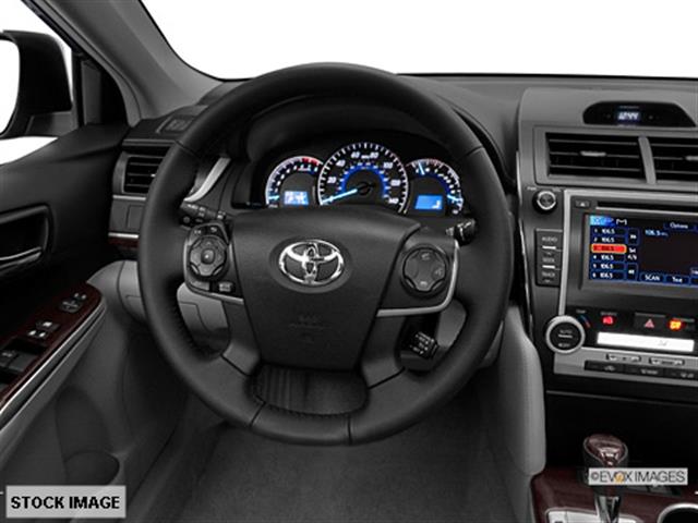Toyota Camry 2014 photo 1