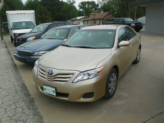 Toyota Camry LE 4 DR 2011 photo 4