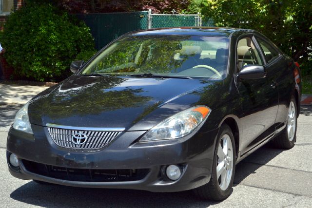 Toyota Camry Solara 2004 photo 2