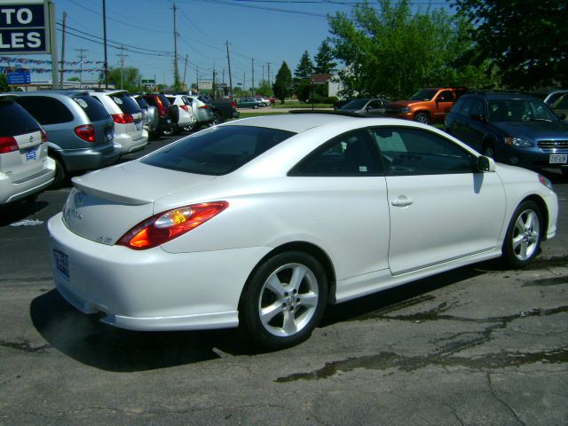 Toyota Camry Solara 2004 photo 2