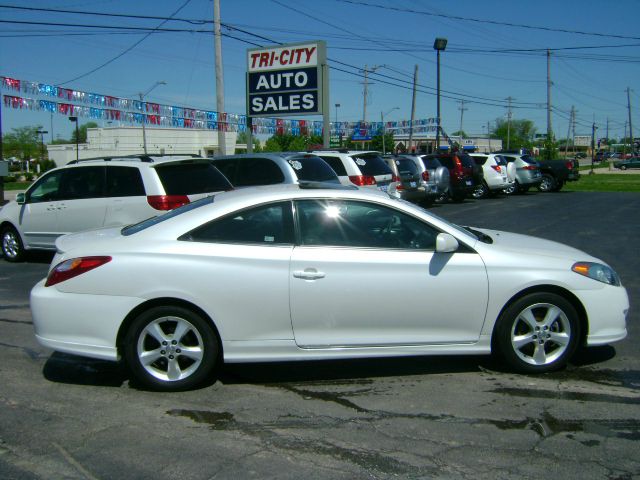 Toyota Camry Solara 2004 photo 3