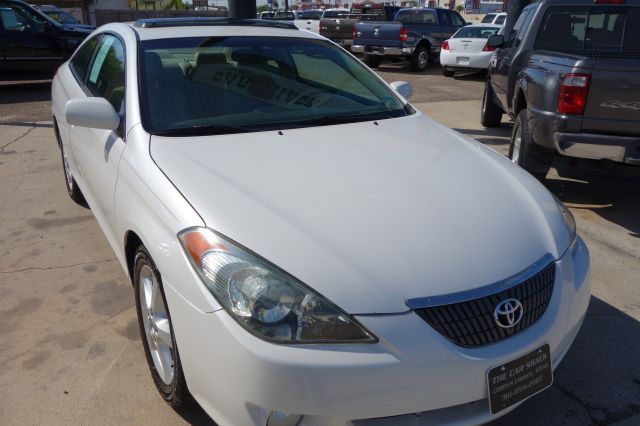 Toyota Camry Solara 2004 photo 2