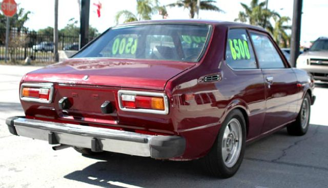 Toyota Corolla 1977 photo 2