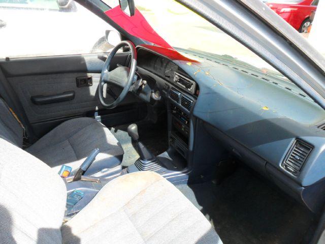 Toyota Corolla 1989 photo 2