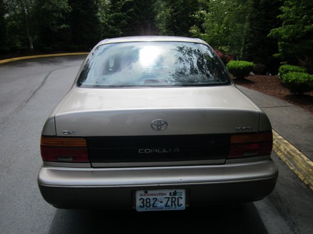 Toyota Corolla 4x4 Z85 Extended CAB Sedan