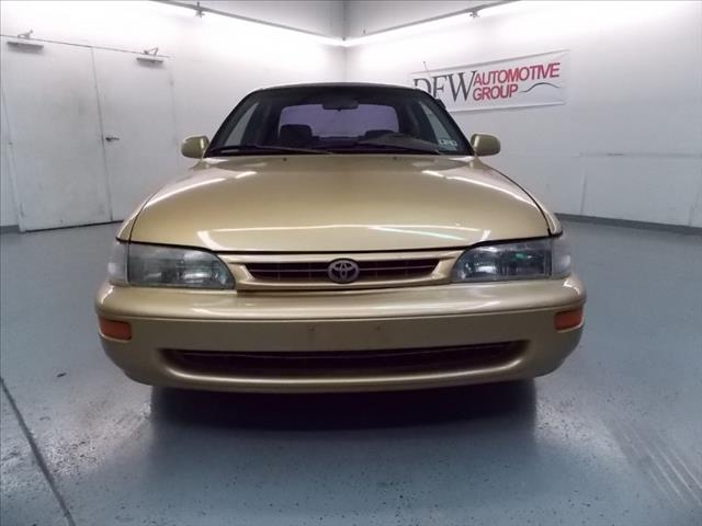 Toyota Corolla 1996 photo 1