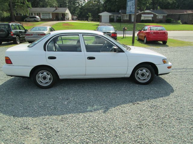 Toyota Corolla 1997 photo 3