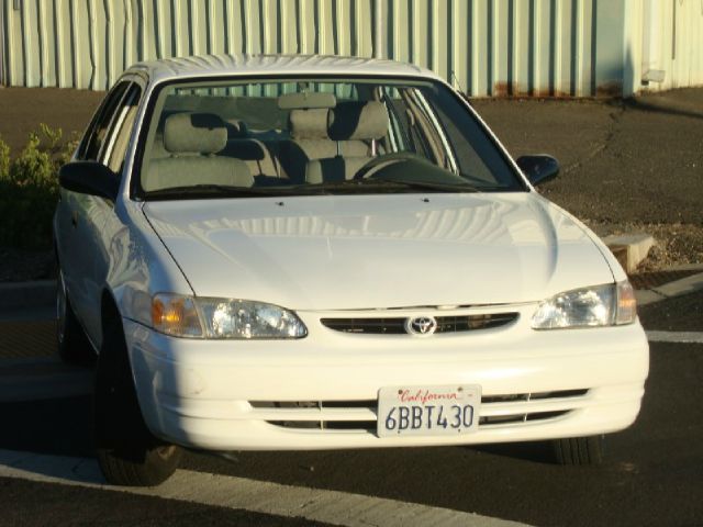 Toyota Corolla EXT LS 2WD Sedan