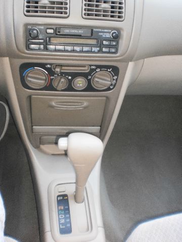 Toyota Corolla 1999 photo 2