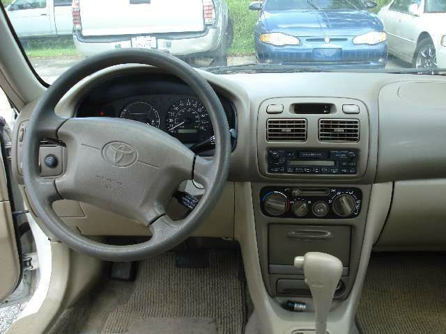 Toyota Corolla 1999 photo 2
