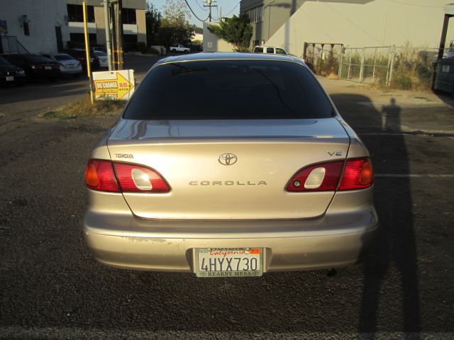 Toyota Corolla 2000 photo 2