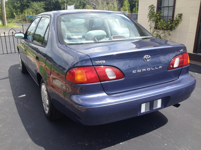 Toyota Corolla 2000 photo 3