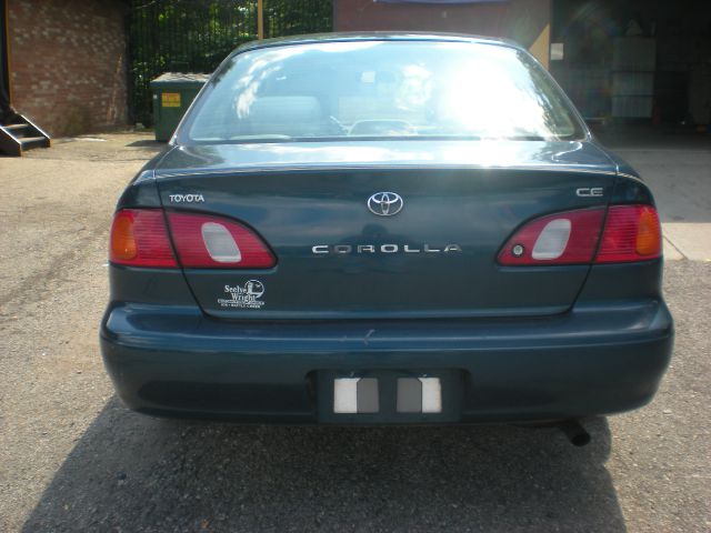 Toyota Corolla 2000 photo 2