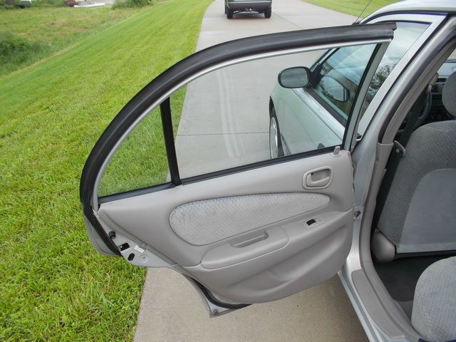 Toyota Corolla 2000 photo 2