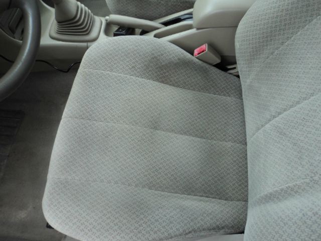 Toyota Corolla 2000 photo 9