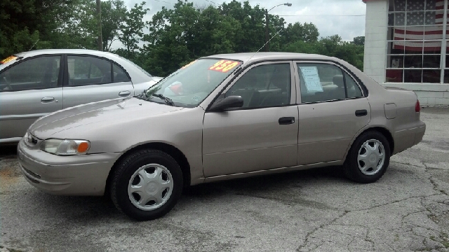 Toyota Corolla EXT LS 2WD Sedan