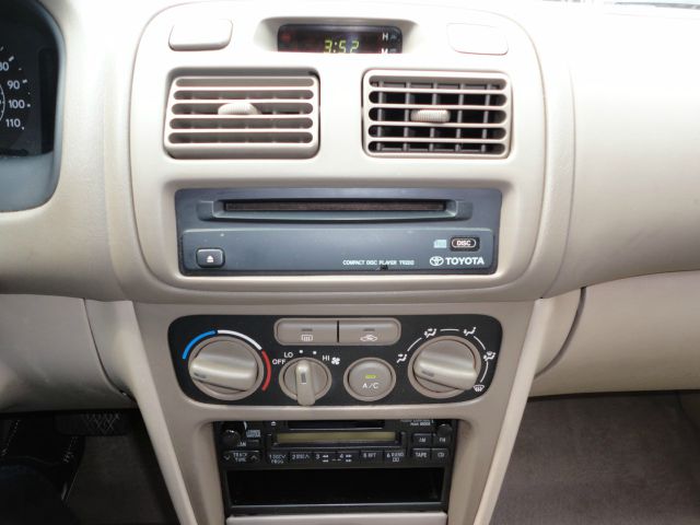 Toyota Corolla 2001 photo 4