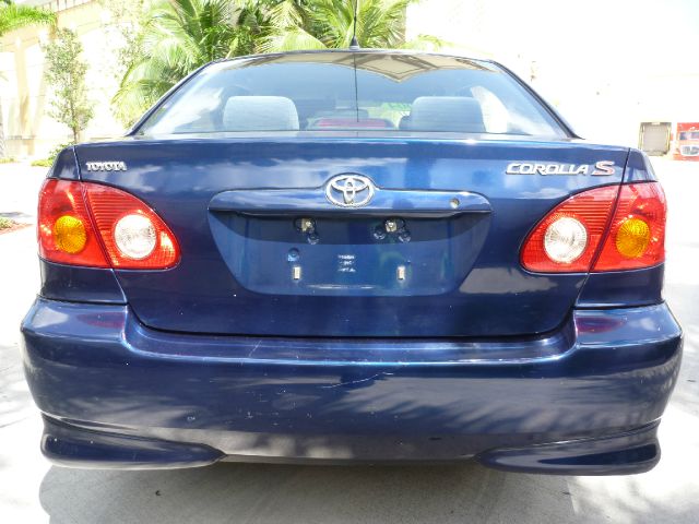 Toyota Corolla 2004 photo 4