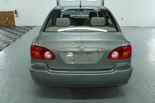 Toyota Corolla 2004 photo 3