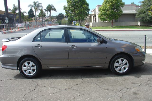 Toyota Corolla 2004 photo 3