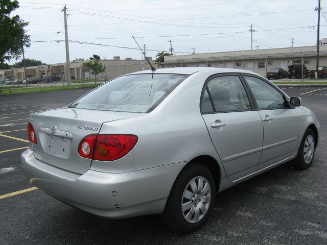 Toyota Corolla 2004 photo 3
